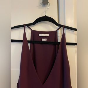 Aritzia Babaton maroon v neck tank size M